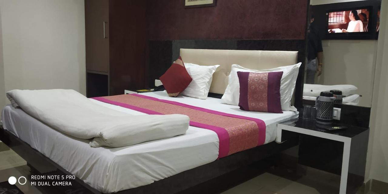 Adb Rooms Udhav Palace New Delhi Luaran gambar