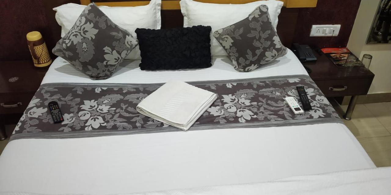 Adb Rooms Udhav Palace New Delhi Luaran gambar