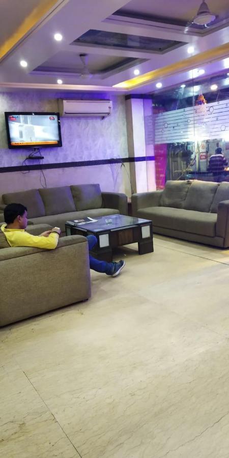 Adb Rooms Udhav Palace New Delhi Luaran gambar