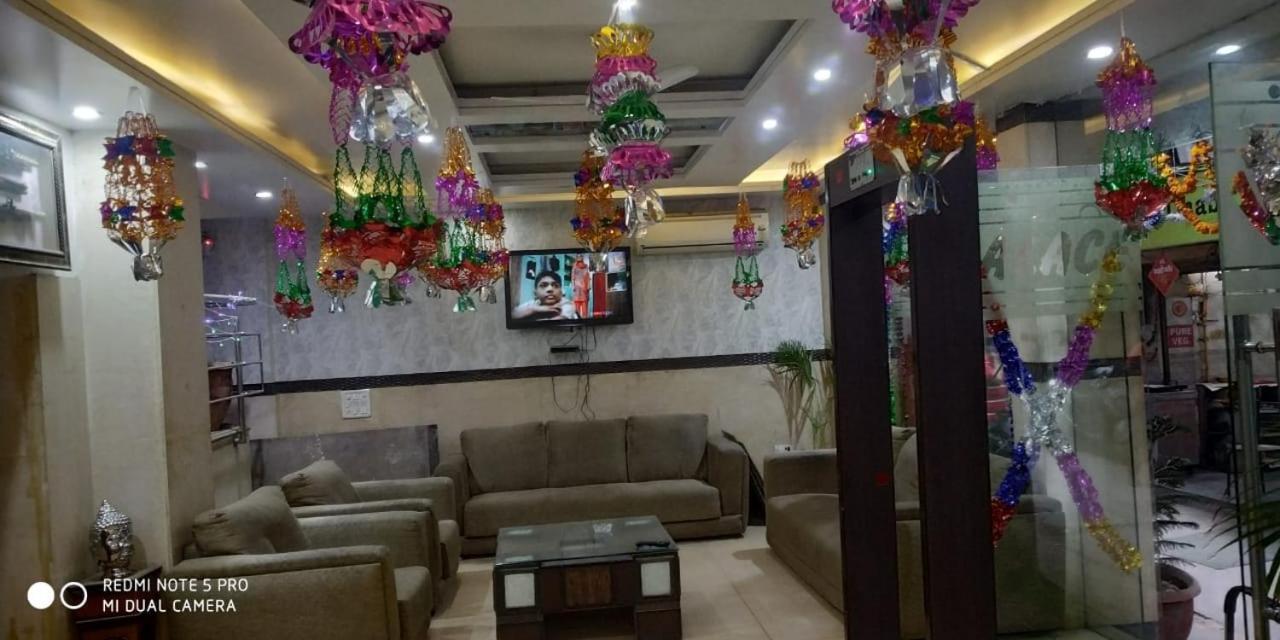 Adb Rooms Udhav Palace New Delhi Luaran gambar