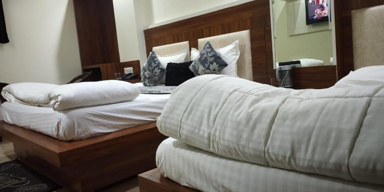 Adb Rooms Udhav Palace New Delhi Luaran gambar