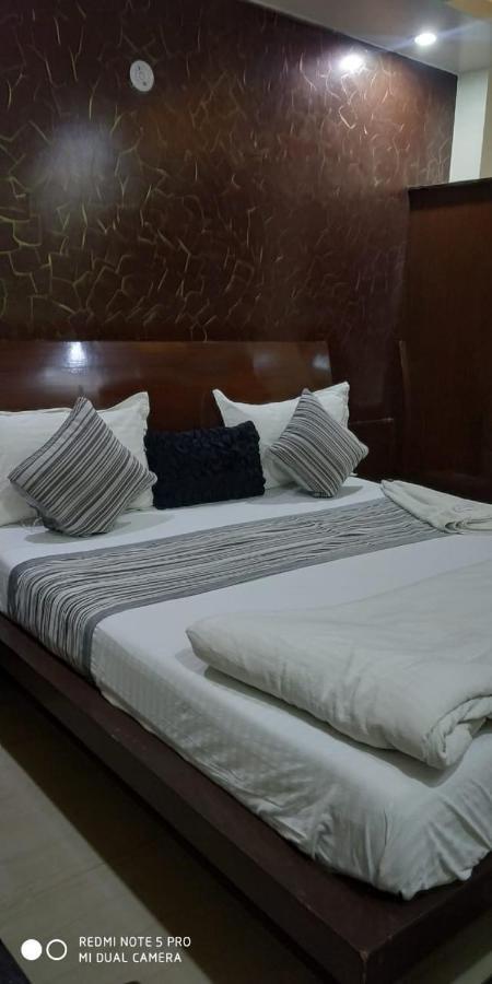 Adb Rooms Udhav Palace New Delhi Luaran gambar