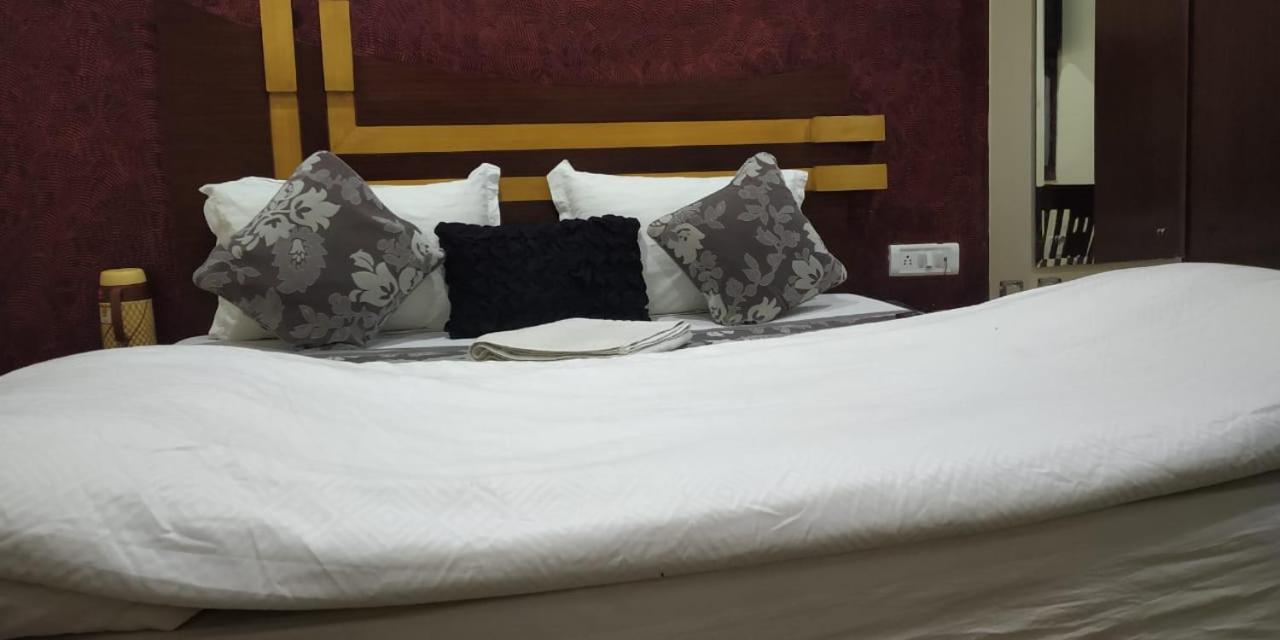 Adb Rooms Udhav Palace New Delhi Luaran gambar